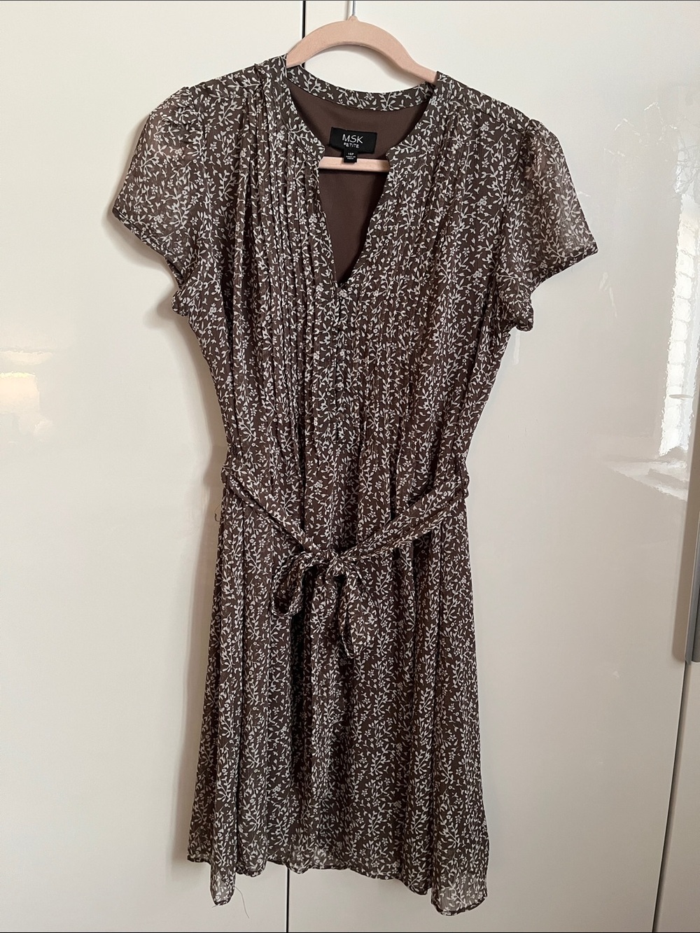 MSK NWOT Taupe Brown Floral Tie-Waist Lined Dress, Size 14P